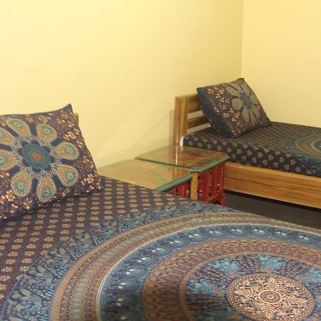Lotus Paying Guesthouse Βαρανάσι Εξωτερικό φωτογραφία